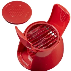 Coupe tranches tomate mozzarella oeuf dur