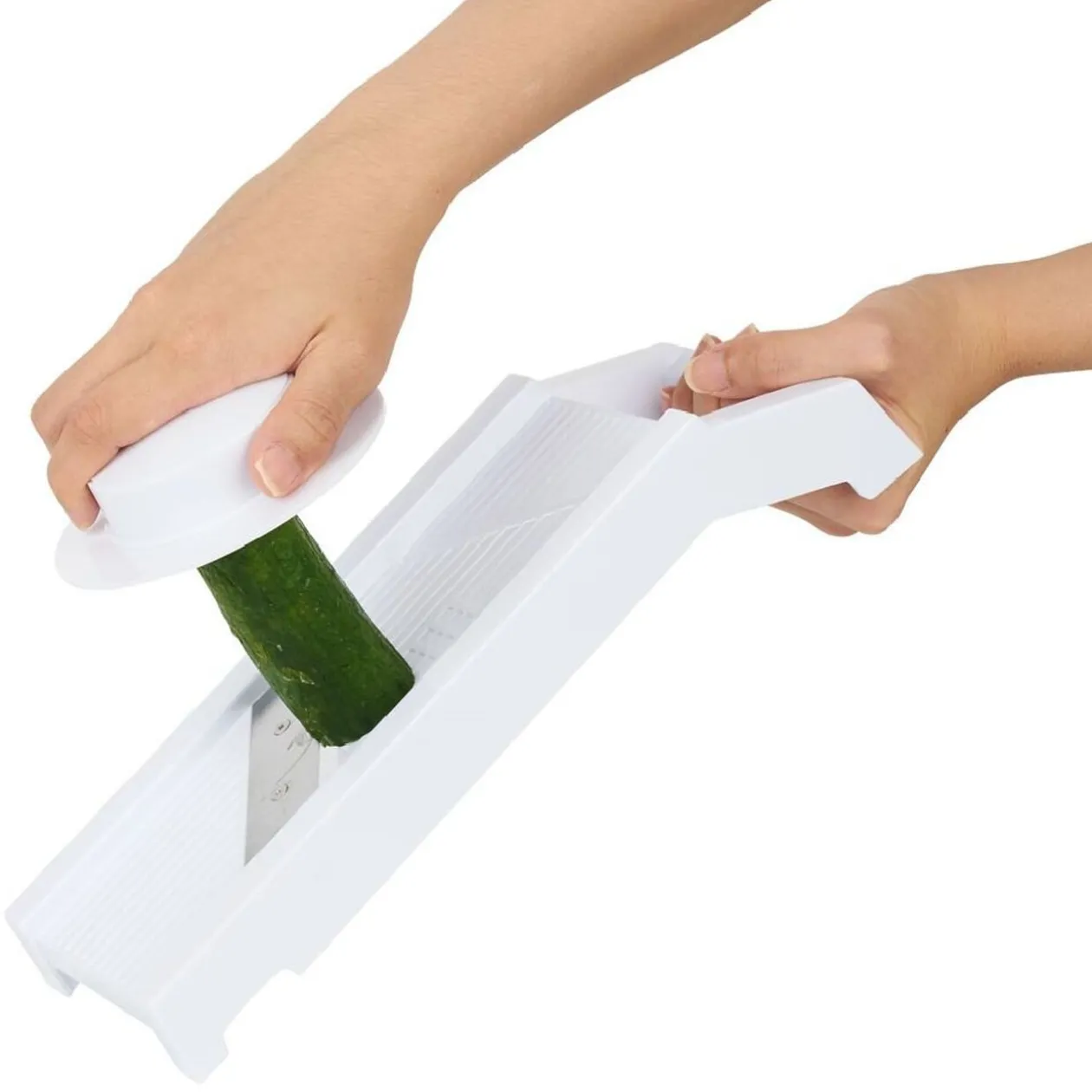 Mandoline multiusage 4 accessoires inox et plastique blanc