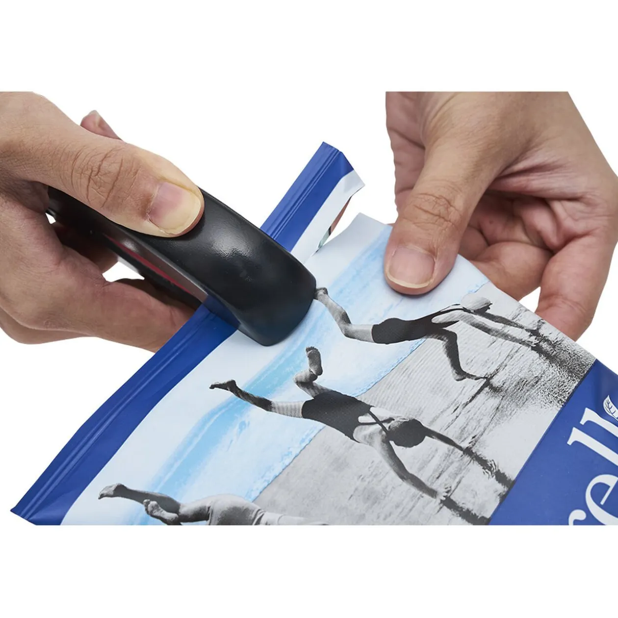 Pince multifonction 6en1 ouvre bouteille et bocal noir et rouge