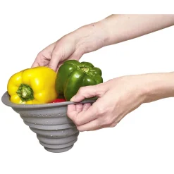 Planche à découper avec passoire rétractable silicone 56x29,5cm