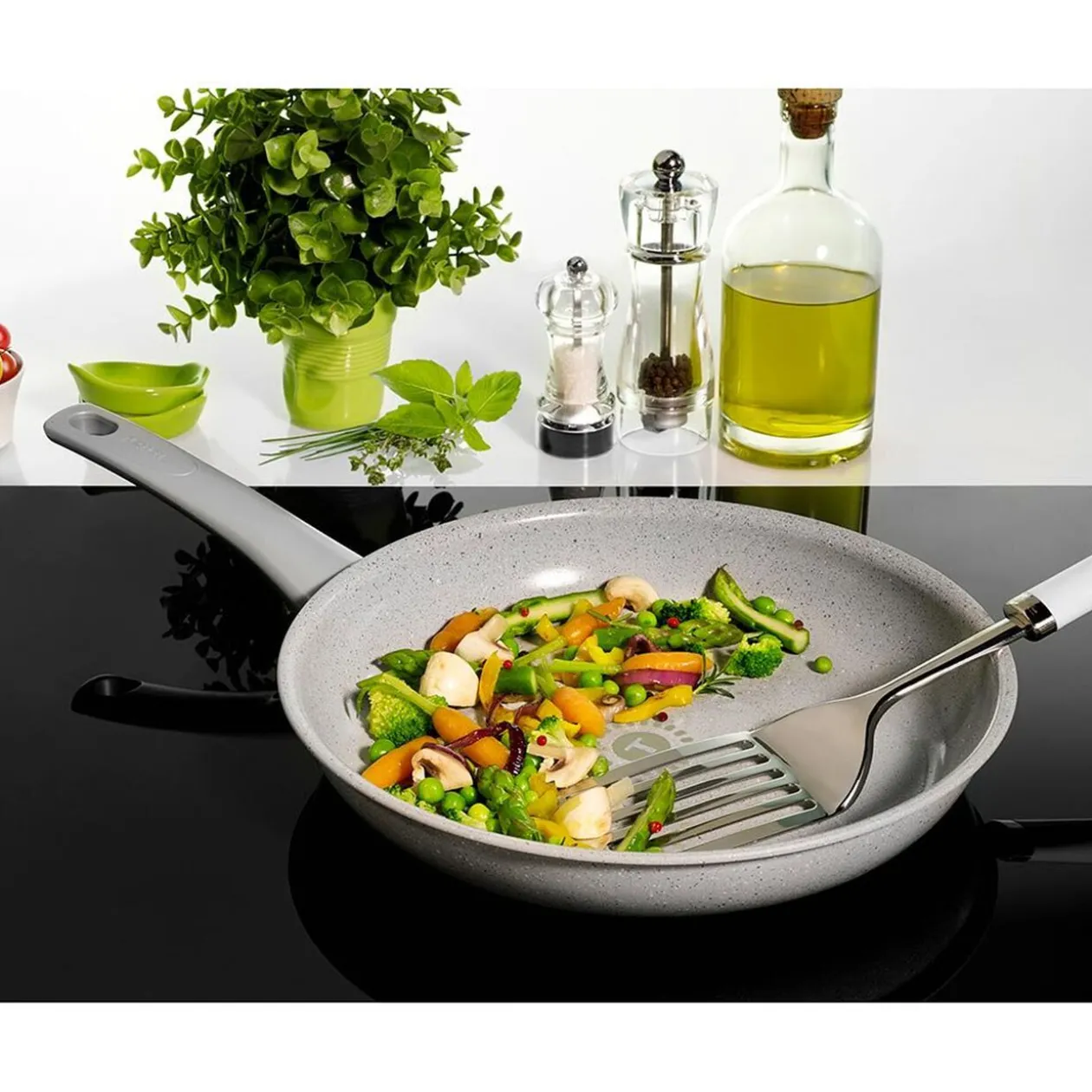 Poêle tefal Preserve en céramique avec indicateur thermo-spot ø 28 cm