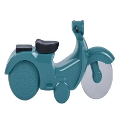 Roulette à pizza forme scooter rouge ou bleu